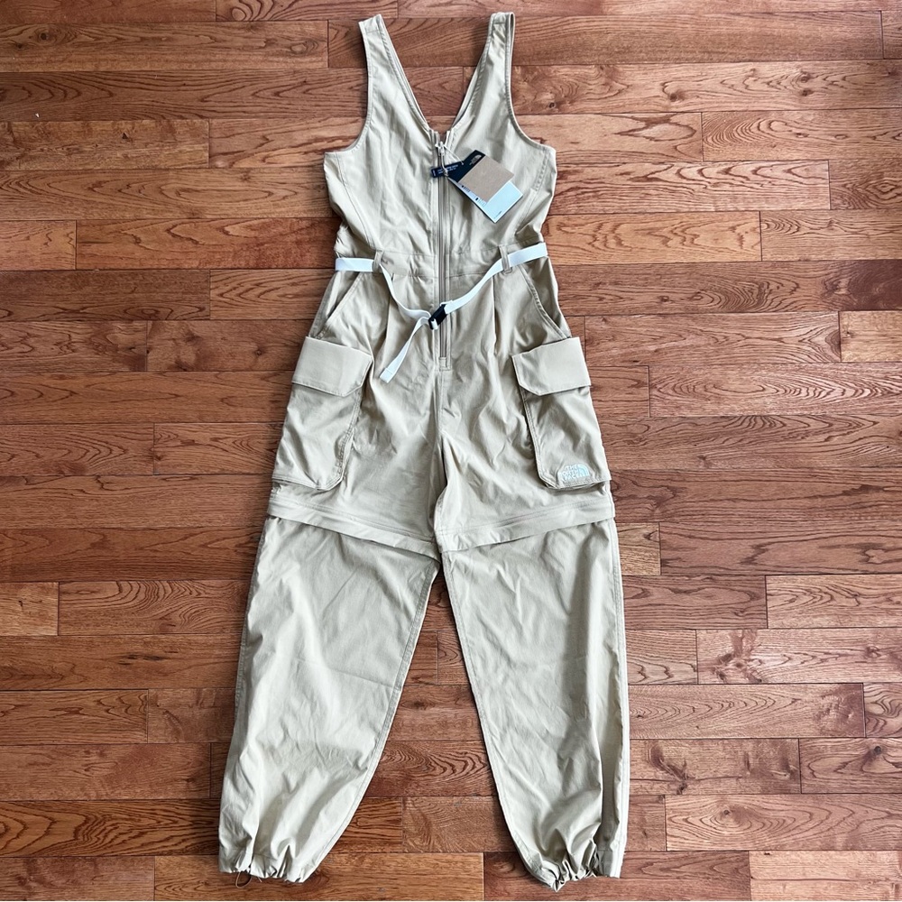 The Northface NWT size XS Women’s Class V Pathfinder One-Piece